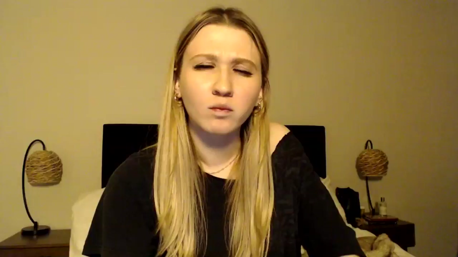 Gallery image thumbnail from AnyaSweets's myfreecams stream on, 01/08/2025, 05:32 image 9 of 20