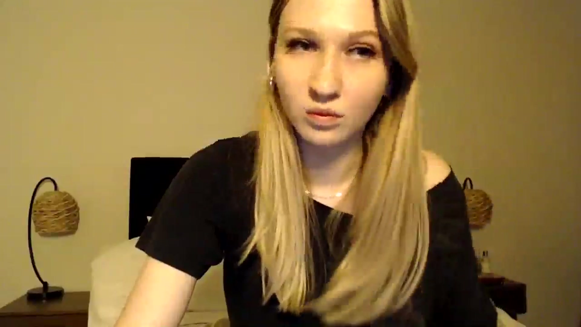 Gallery image thumbnail from AnyaSweets's myfreecams stream on, 01/08/2025, 05:32 image 8 of 20
