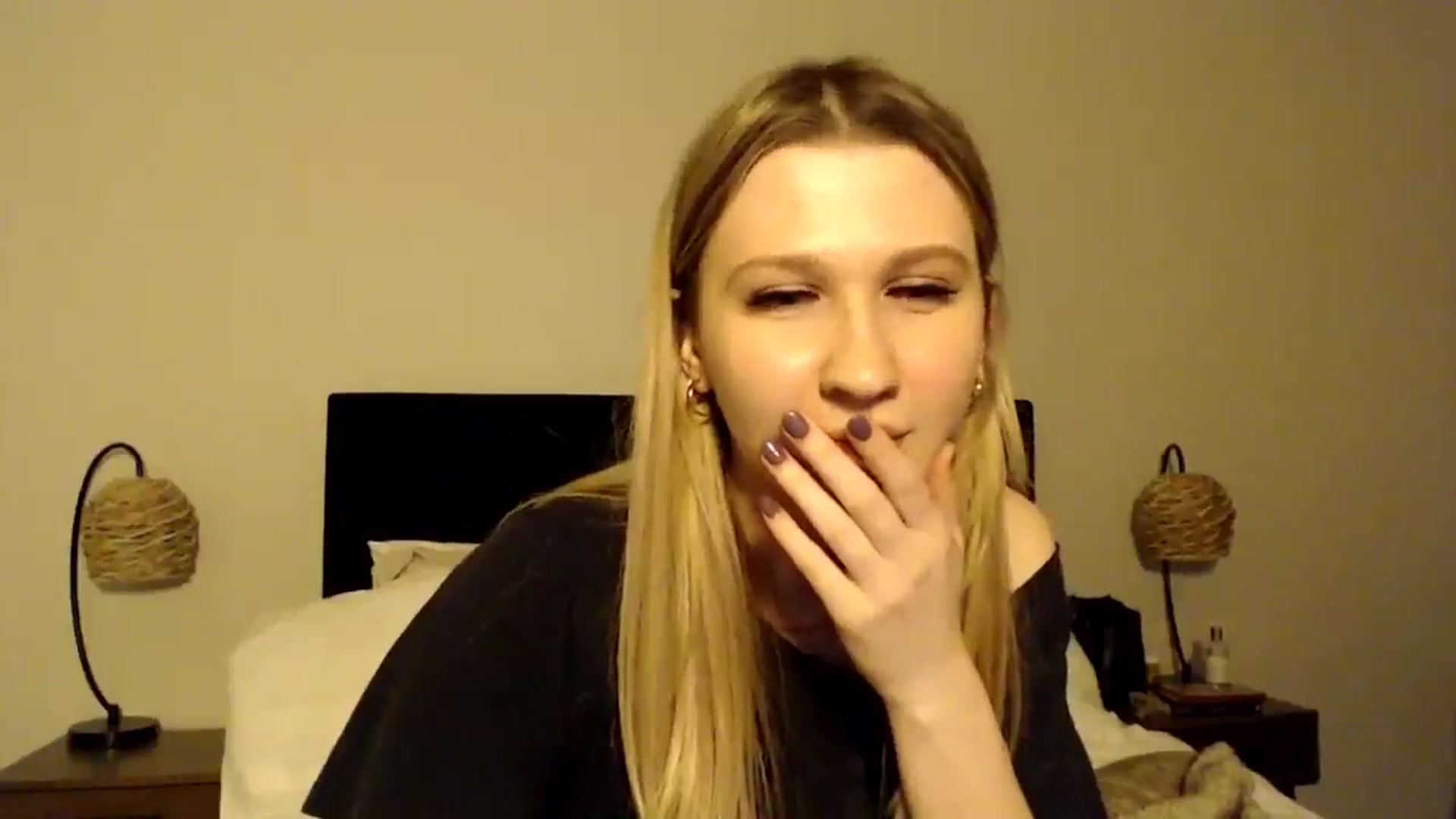 Gallery image thumbnail from AnyaSweets's myfreecams stream on, 01/08/2025, 05:32 image 11 of 20