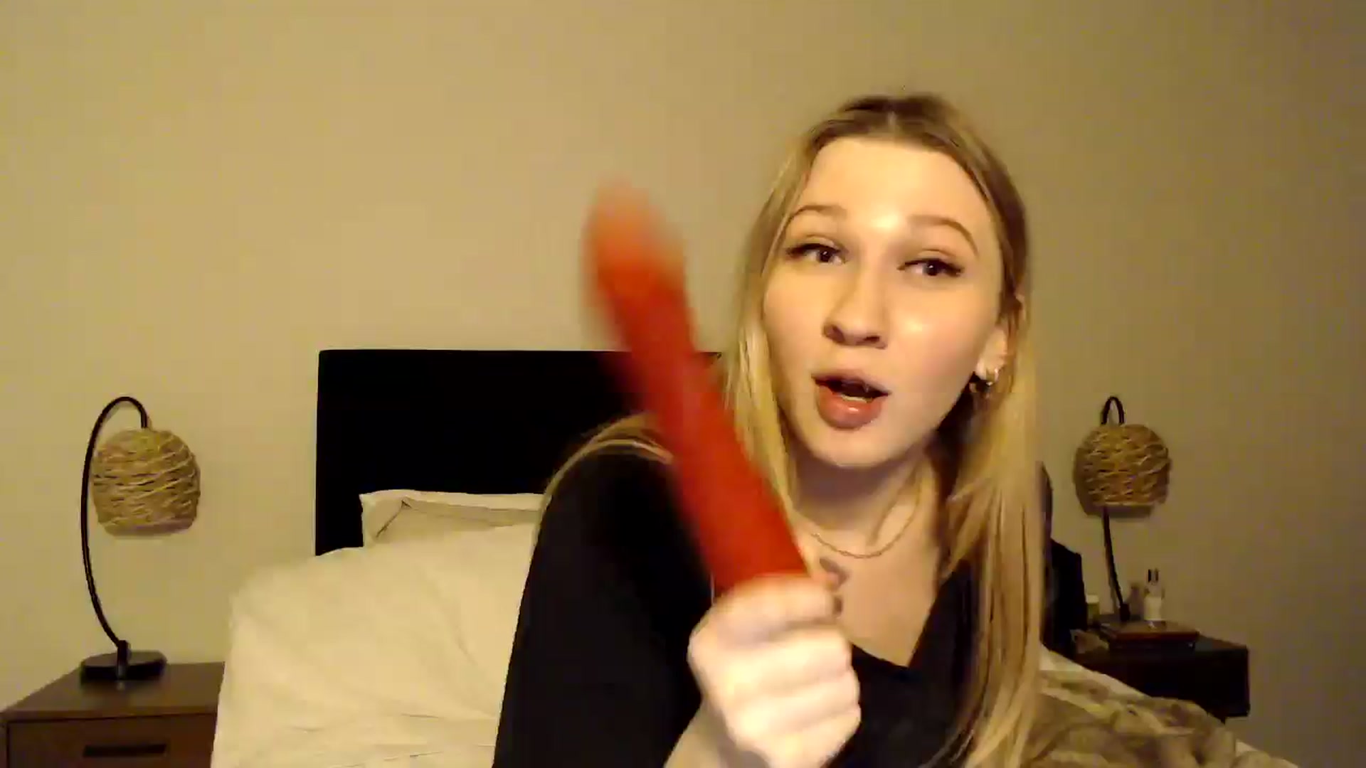 Gallery image thumbnail from AnyaSweets's myfreecams stream on, 01/08/2025, 07:23 image 1 of 20