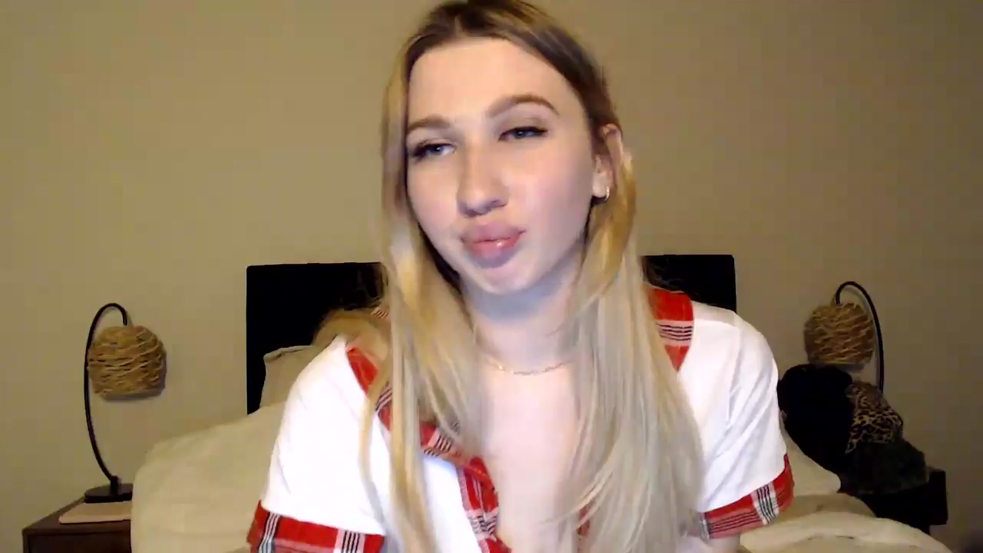 Gallery image thumbnail from AnyaSweets's myfreecams stream on, 01/10/2025, 05:42 image 3 of 20