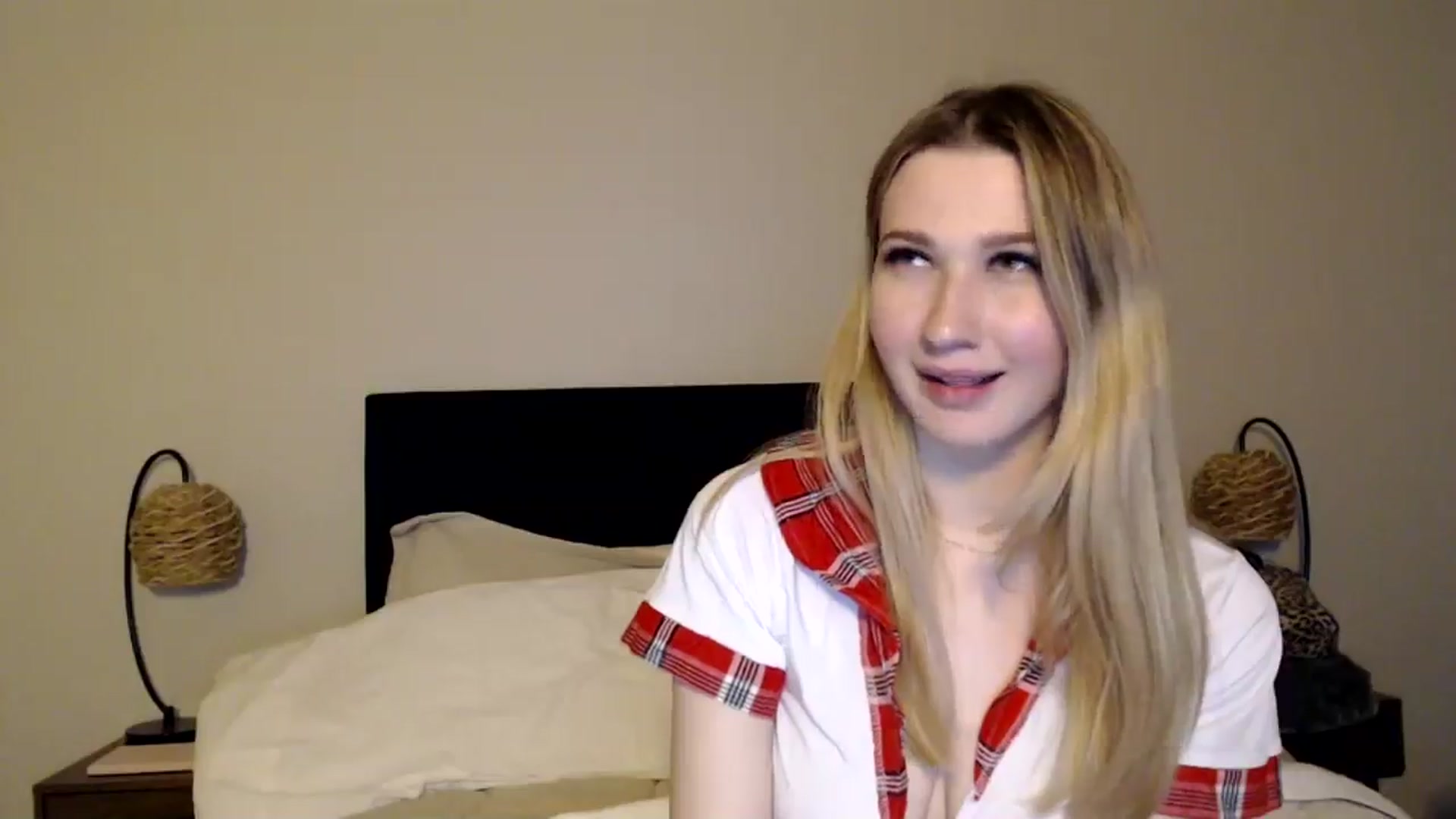 Gallery image thumbnail from AnyaSweets's myfreecams stream on, 01/10/2025, 05:42 image 8 of 20
