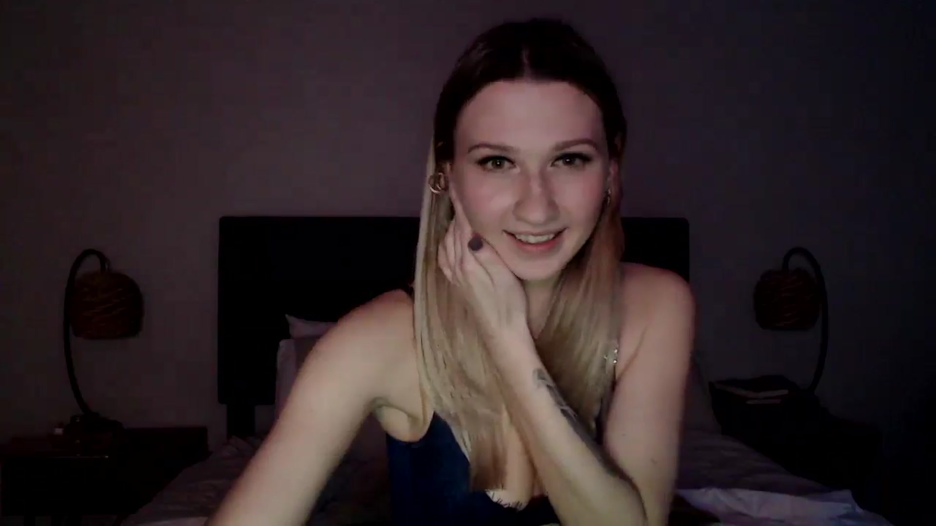 Gallery image thumbnail from AnyaSweets's myfreecams stream on, 01/19/2025, 06:10 image 19 of 20