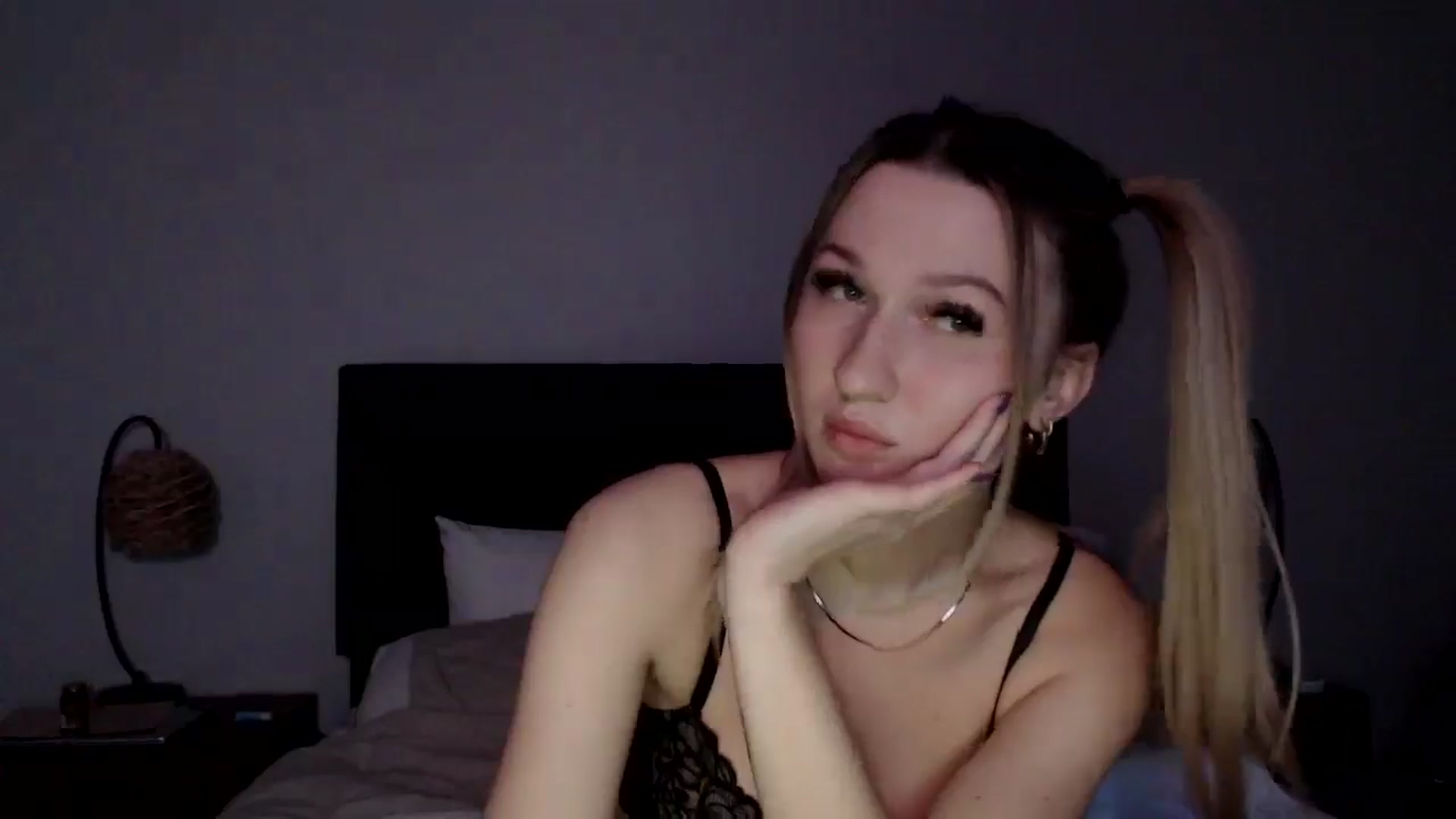 Gallery image thumbnail from AnyaSweets's myfreecams stream on, 01/20/2025, 06:30 image 11 of 20
