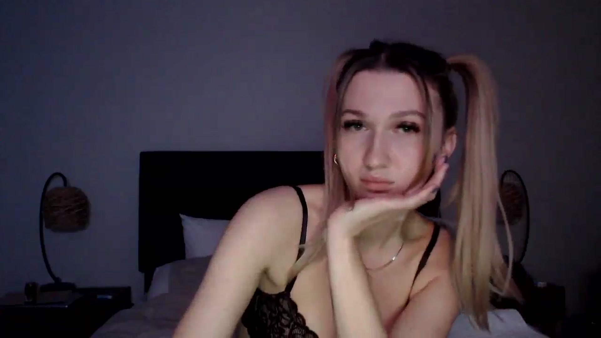 Gallery image thumbnail from AnyaSweets's myfreecams stream on, 01/20/2025, 06:30 image 12 of 20