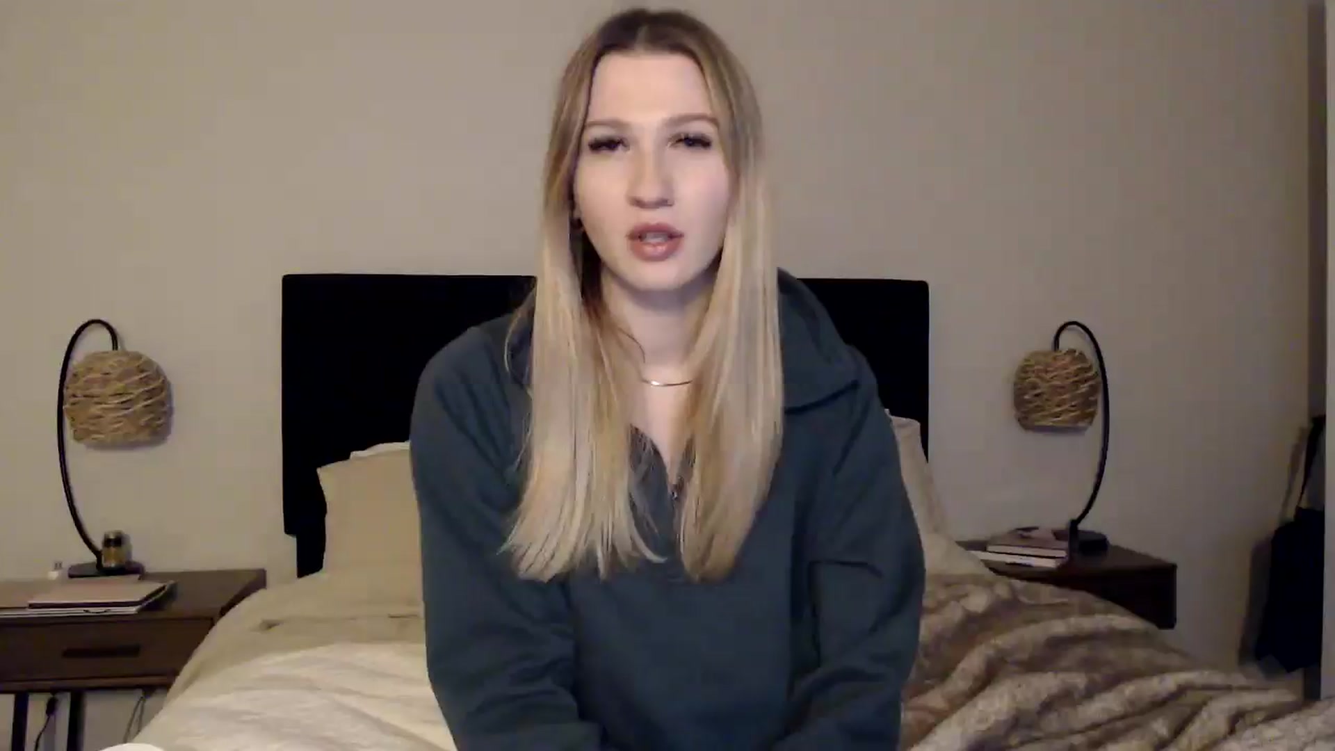 Gallery image thumbnail from AnyaSweets's myfreecams stream on, 01/25/2025, 06:52 image 1 of 20