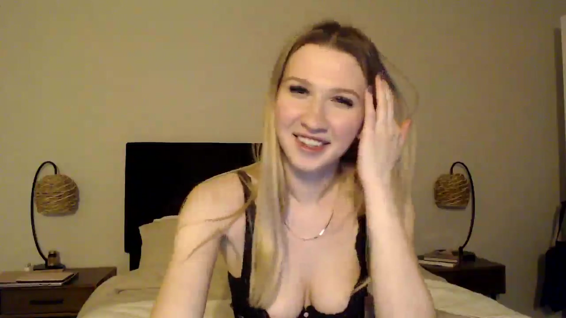 Gallery image thumbnail from AnyaSweets's myfreecams stream on, 01/25/2025, 08:05 image 7 of 20