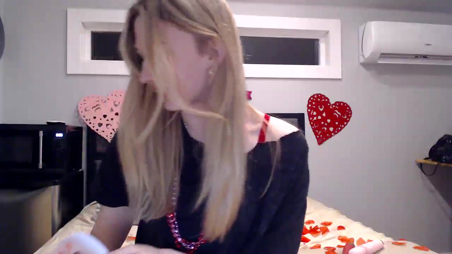 Gallery image thumbnail from AnyaSweets's myfreecams stream on, 02/15/2025, 02:04 image 11 of 20