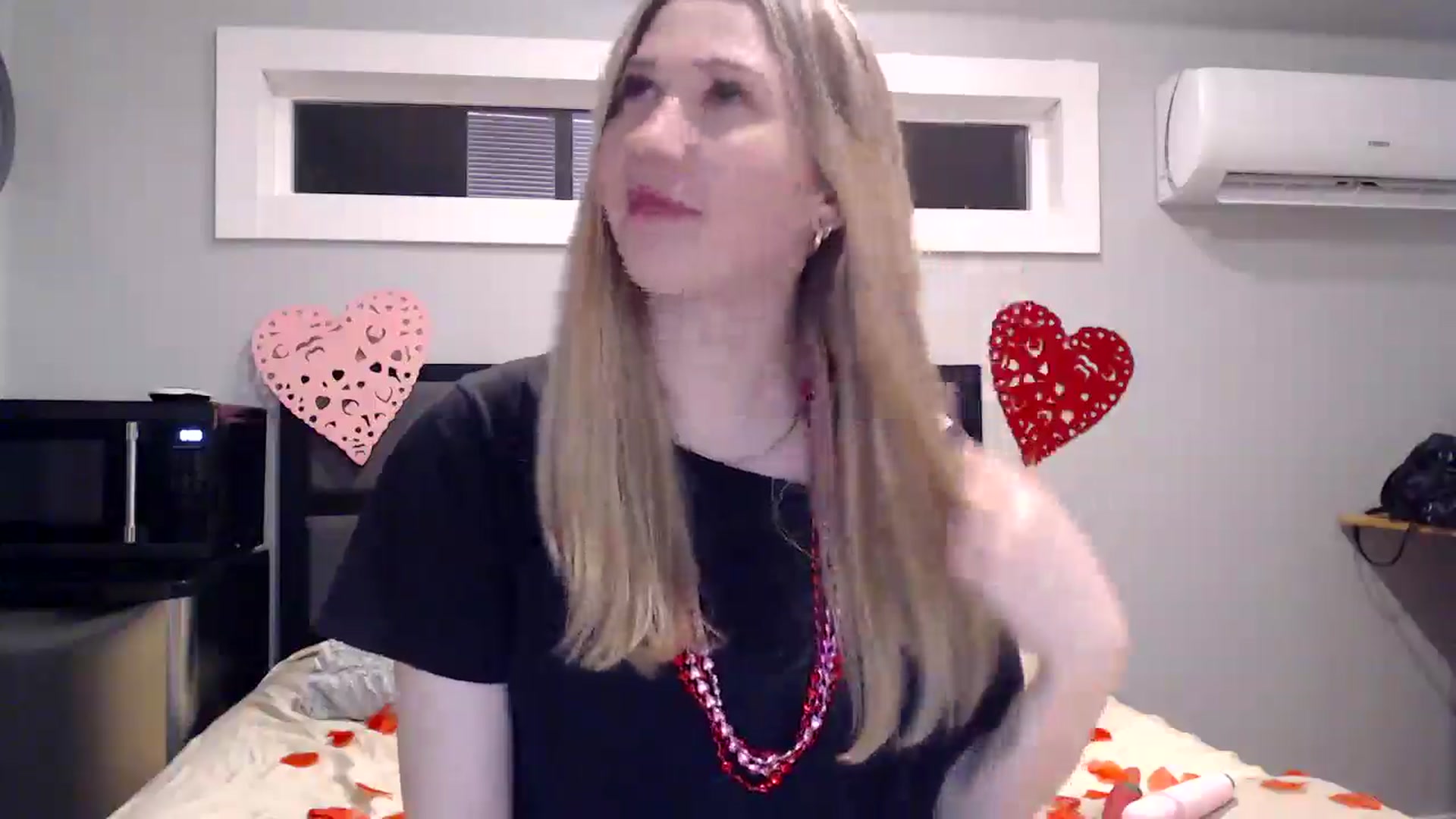 Gallery image thumbnail from AnyaSweets's myfreecams stream on, 02/15/2025, 02:04 image 7 of 20