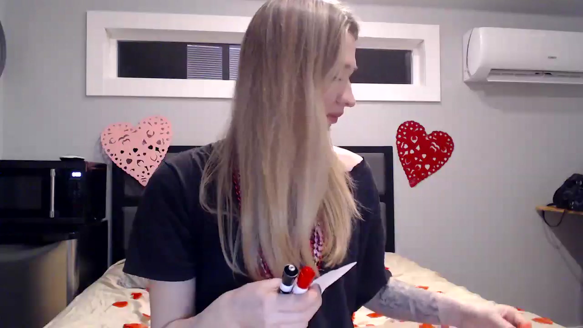 Gallery image thumbnail from AnyaSweets's myfreecams stream on, 02/15/2025, 02:04 image 10 of 20