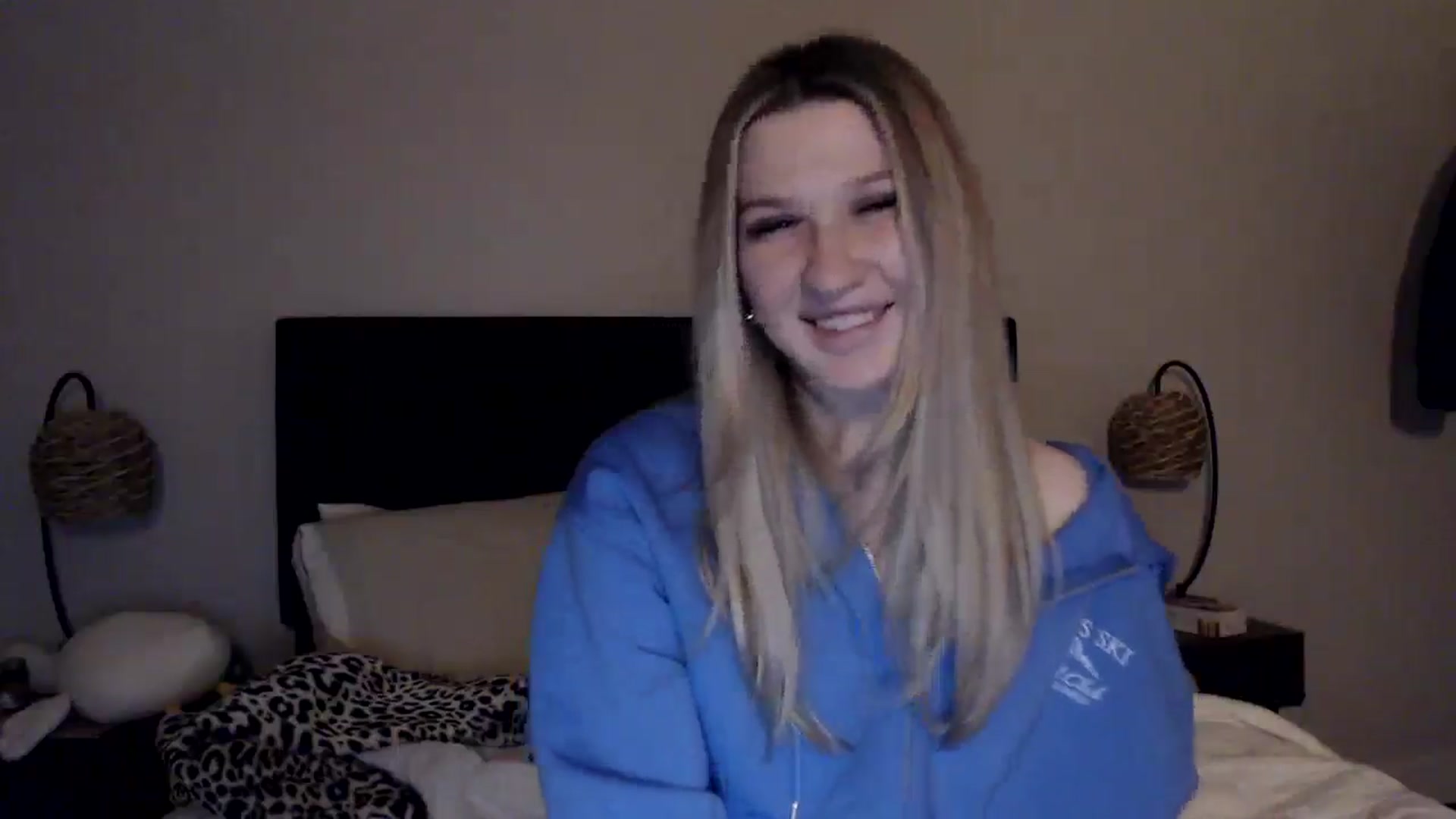 Gallery image thumbnail from AnyaSweets's myfreecams stream on, 02/23/2025, 05:29 image 10 of 20