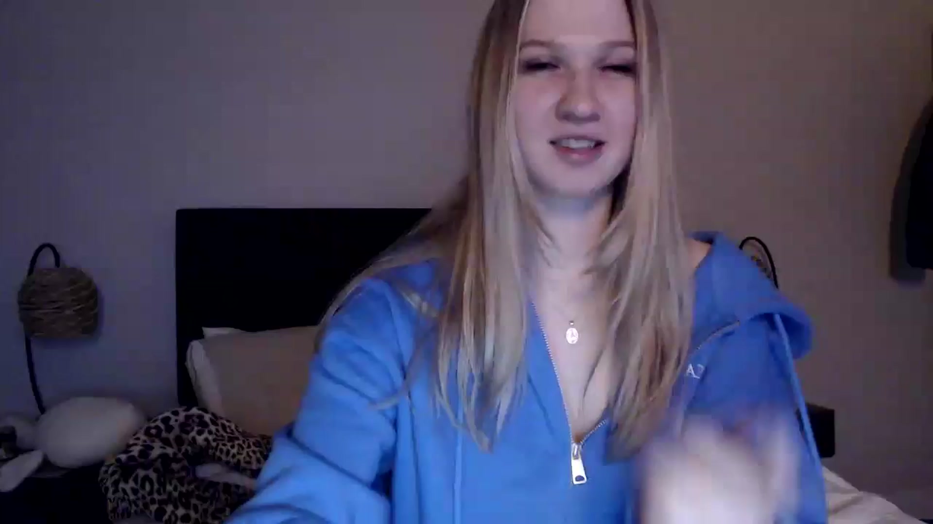 Gallery image thumbnail from AnyaSweets's myfreecams stream on, 02/23/2025, 05:29 image 1 of 20