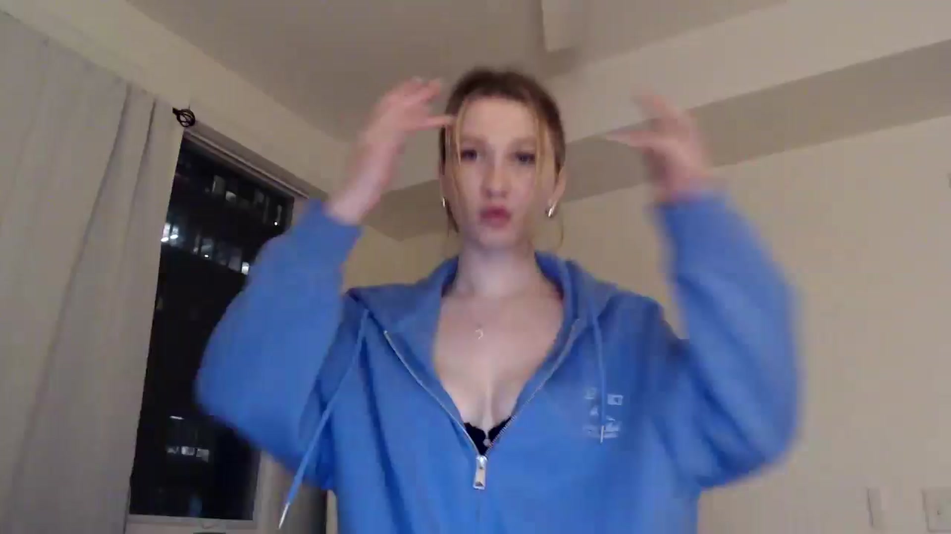 Gallery image thumbnail from AnyaSweets's myfreecams stream on, 02/26/2025, 03:05 image 1 of 20