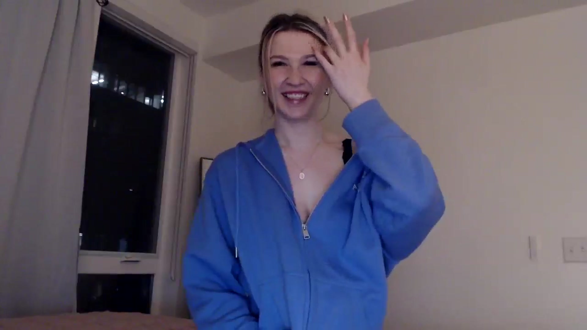 Gallery image thumbnail from AnyaSweets's myfreecams stream on, 02/26/2025, 03:05 image 6 of 20