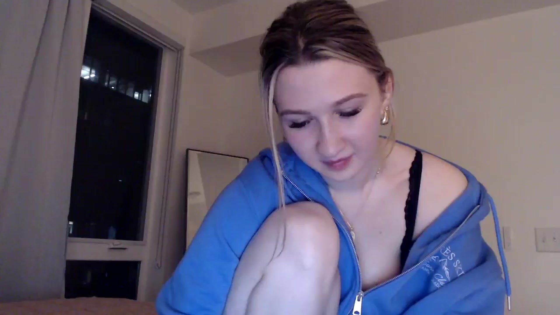 Gallery image thumbnail from AnyaSweets's myfreecams stream on, 02/26/2025, 03:05 image 9 of 20