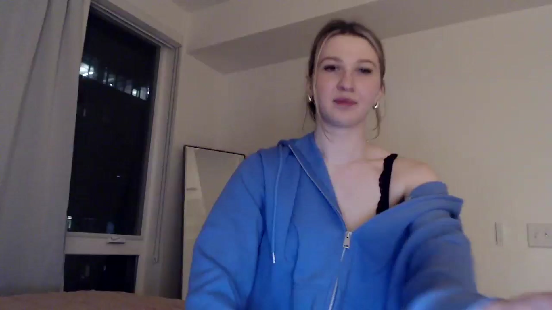 Gallery image thumbnail from AnyaSweets's myfreecams stream on, 02/26/2025, 03:05 image 19 of 20