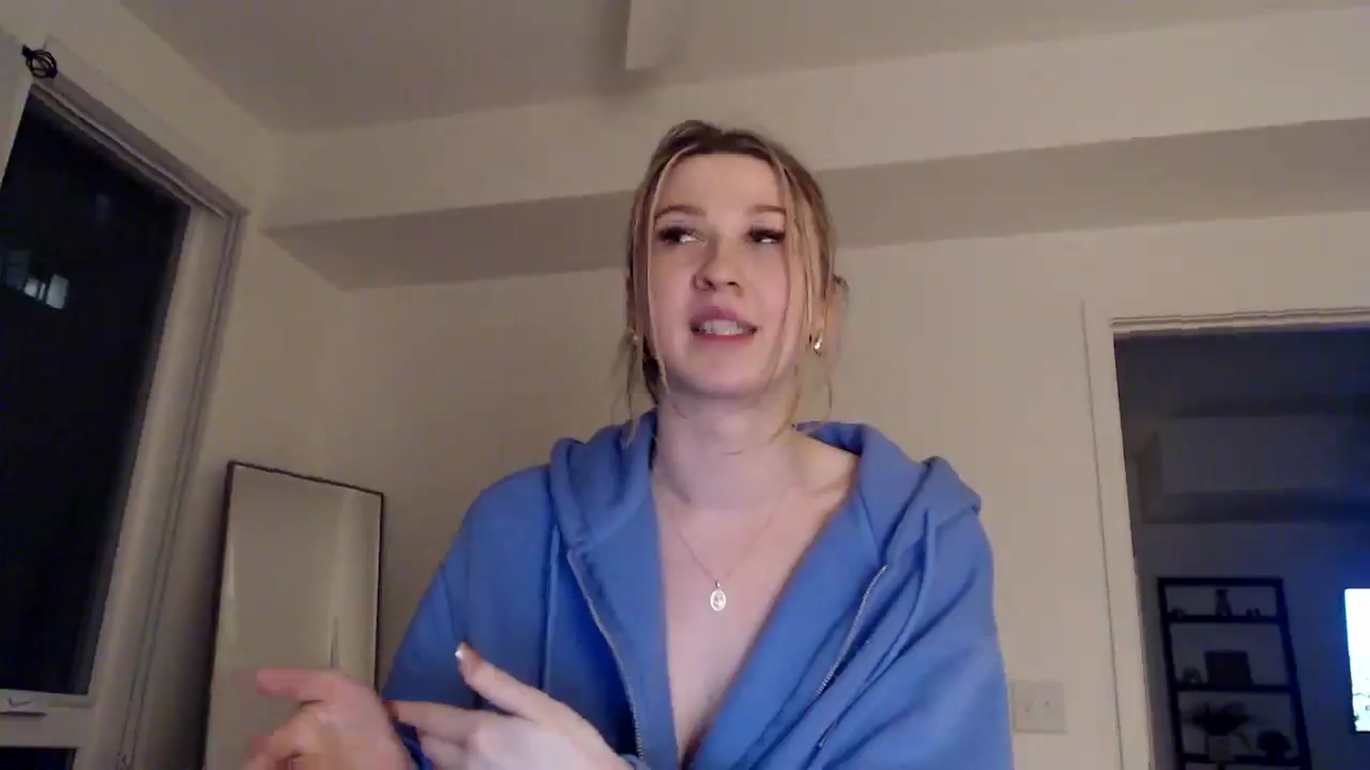 Gallery image thumbnail from AnyaSweets's myfreecams stream on, 02/26/2025, 04:19 image 6 of 20