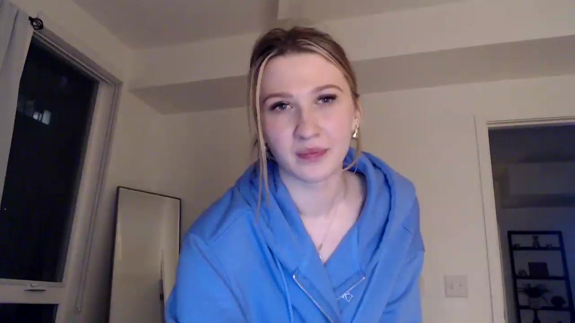 Gallery image thumbnail from AnyaSweets's myfreecams stream on, 02/26/2025, 04:19 image 3 of 20