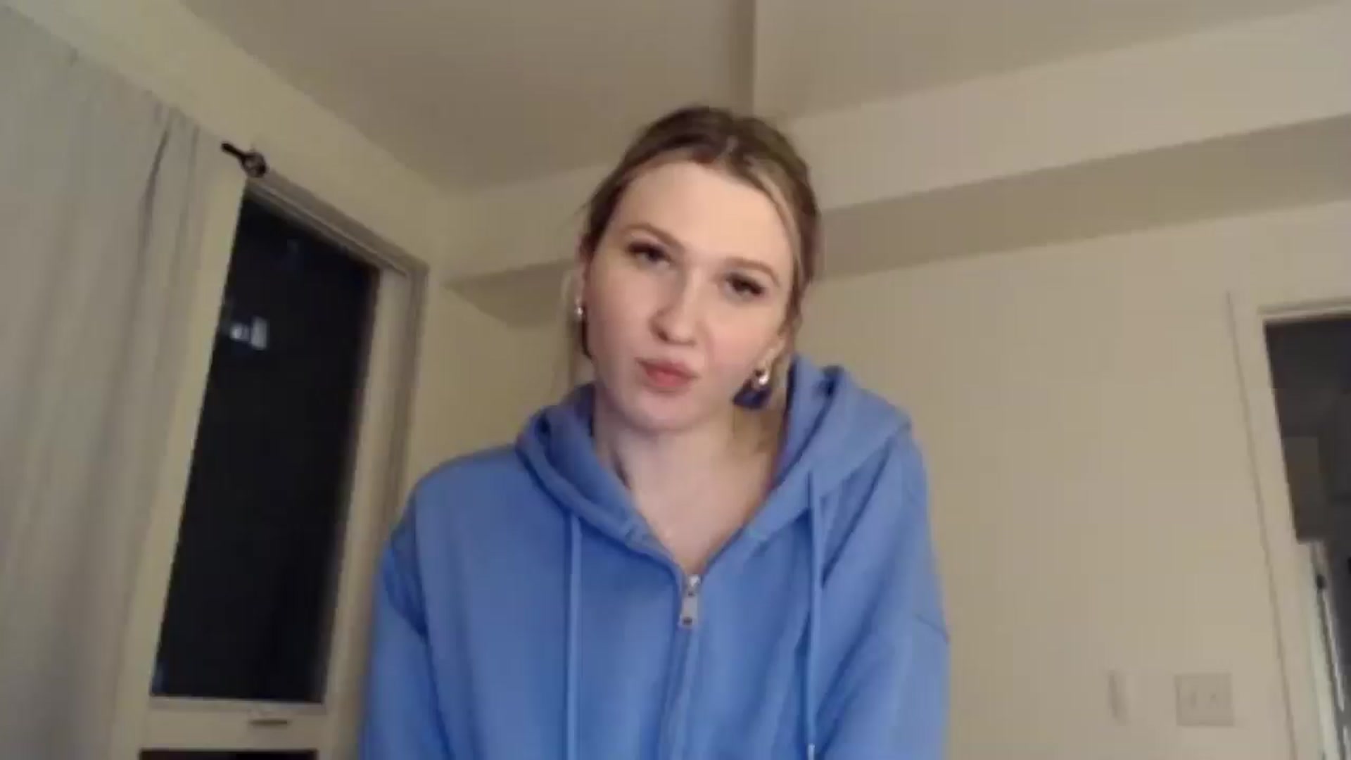 Gallery image thumbnail from AnyaSweets's myfreecams stream on, 02/26/2025, 04:52 image 9 of 20