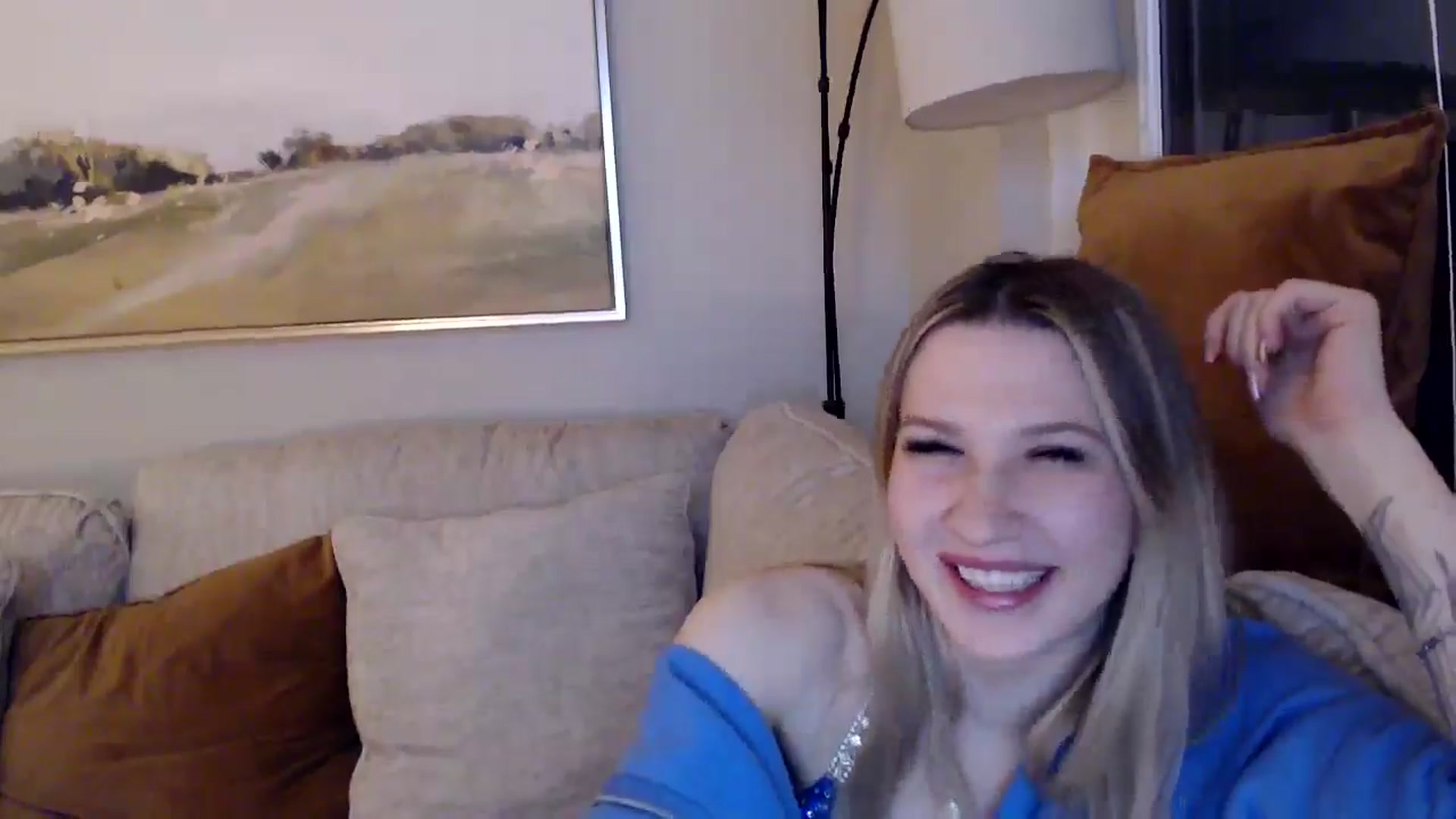Gallery image thumbnail from AnyaSweets's myfreecams stream on, 03/06/2025, 03:01 image 7 of 20