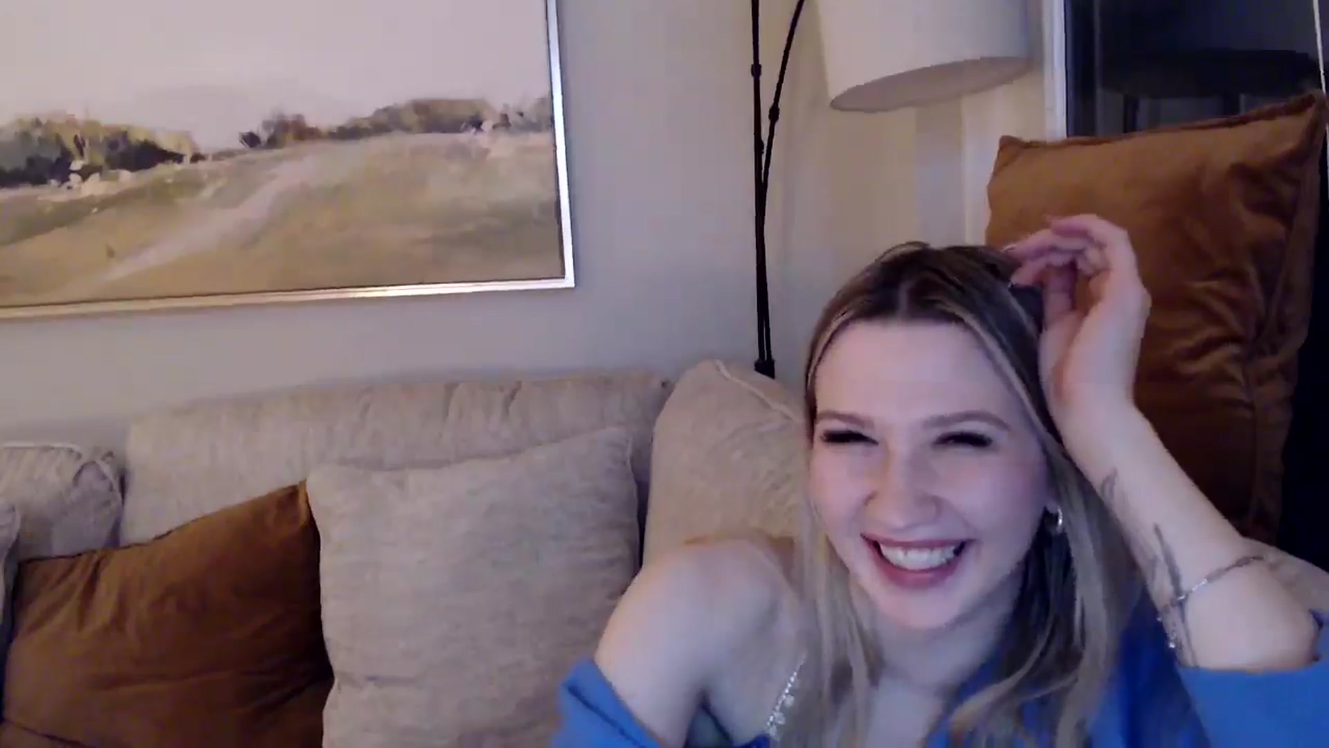 Gallery image thumbnail from AnyaSweets's myfreecams stream on, 03/06/2025, 03:01 image 9 of 20