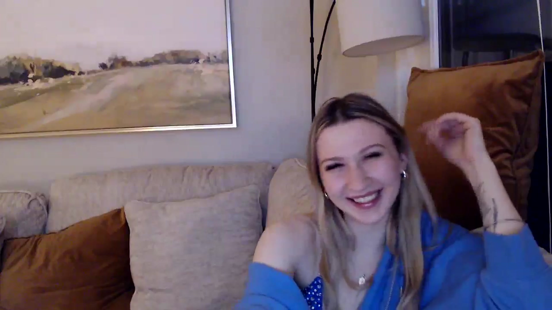 Gallery image thumbnail from AnyaSweets's myfreecams stream on, 03/06/2025, 03:01 image 5 of 20