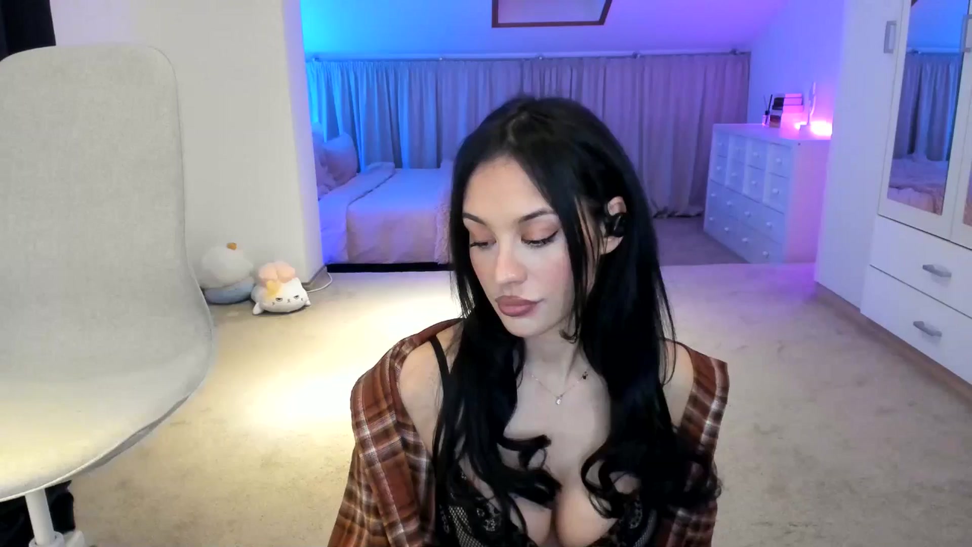 Gallery image thumbnail from AnyaThorne's myfreecams stream on, 02/20/2025, 11:23 image 1 of 20