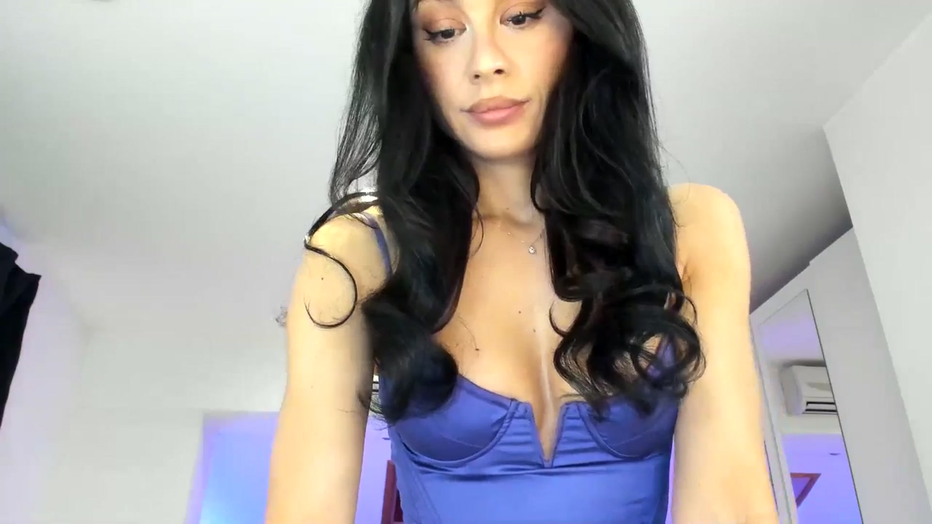 Gallery image thumbnail from AnyaThorne's myfreecams stream on, 03/12/2025, 04:53 image 6 of 20