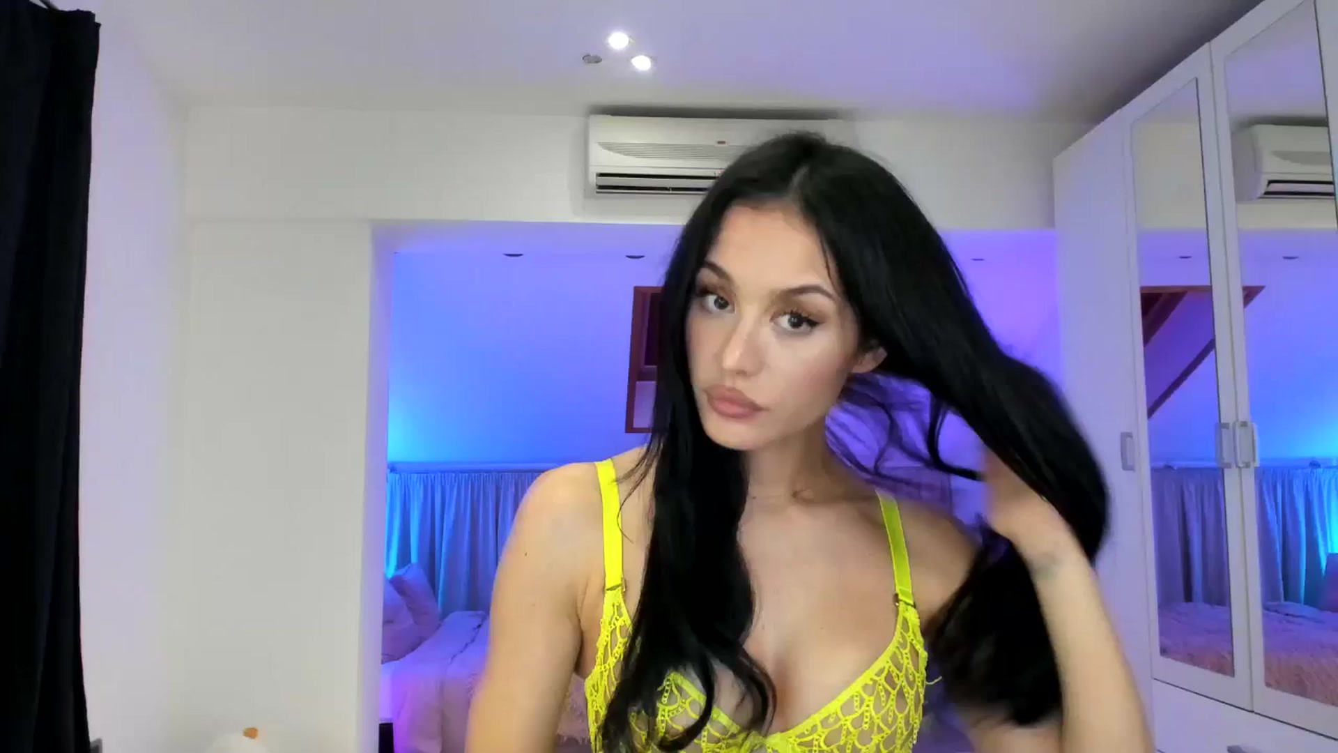 Gallery image thumbnail from AnyaThorne's myfreecams stream on, 03/15/2025, 05:42 image 11 of 20