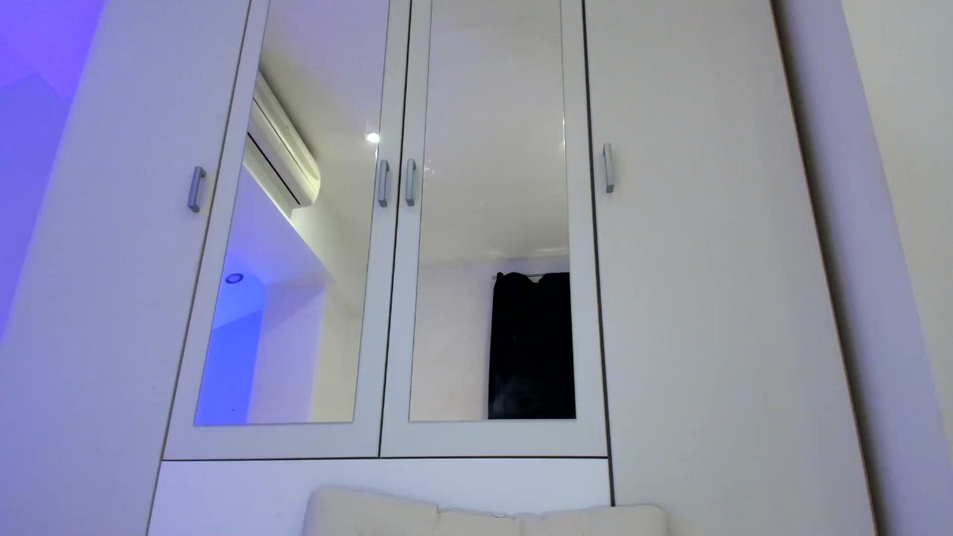 Gallery image thumbnail from AnyaThorne's myfreecams stream on, 03/18/2025, 06:22 image 13 of 20