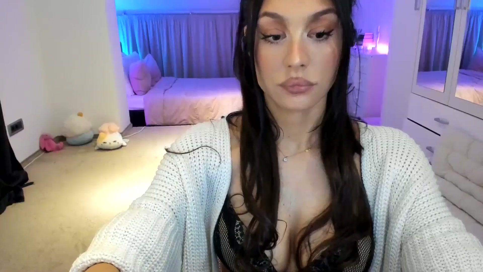 Gallery image thumbnail from AnyaThorne's myfreecams stream on, 05/09/2025, 04:04 image 4 of 20