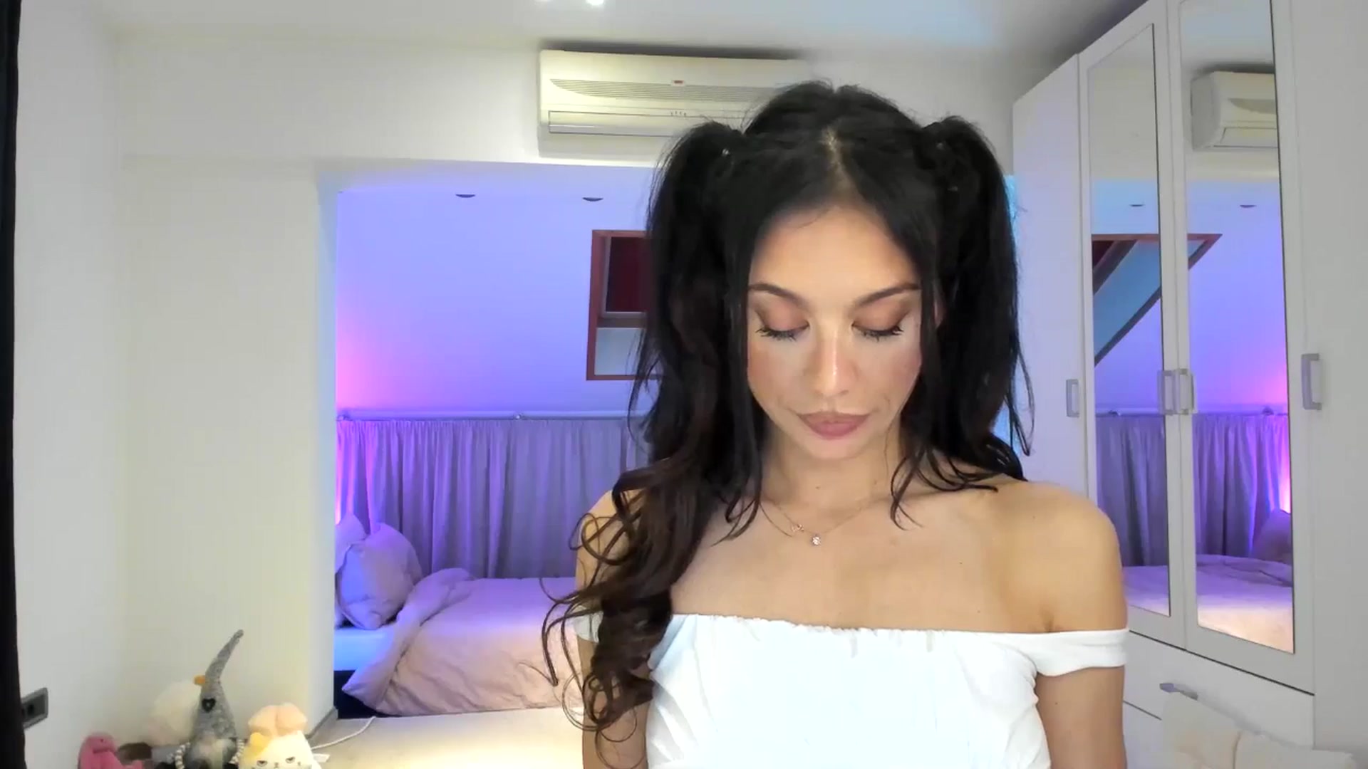 Gallery image thumbnail from AnyaThorne's myfreecams stream on, 05/13/2025, 22:43 image 10 of 20