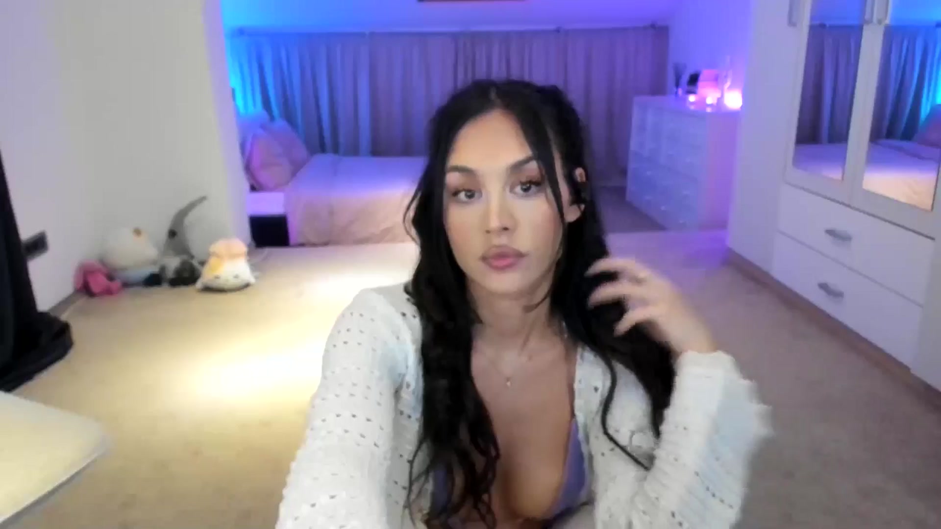 Gallery image thumbnail from AnyaThorne's myfreecams stream on, 06/16/2025, 03:22 image 11 of 20