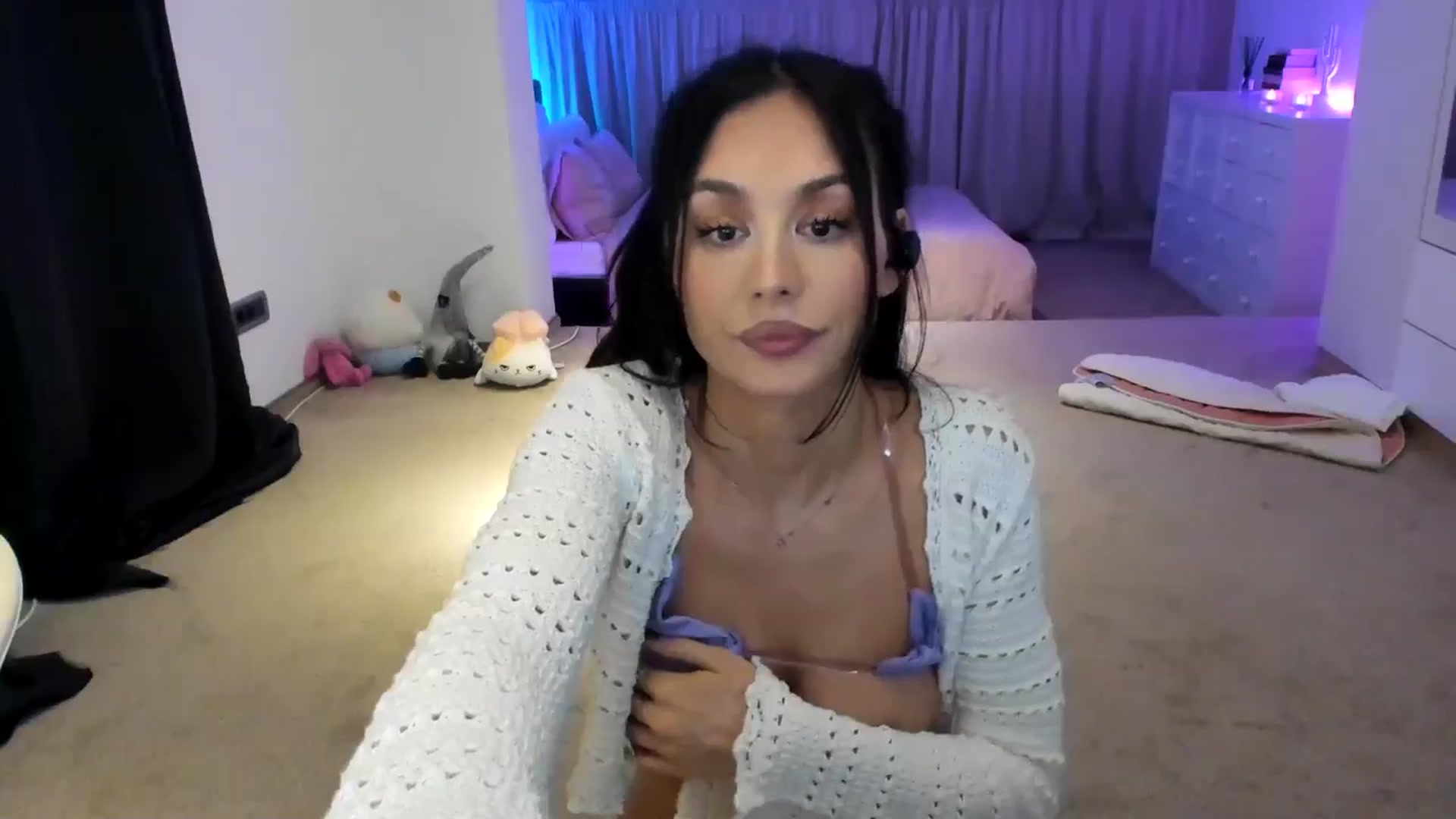 Gallery image thumbnail from AnyaThorne's myfreecams stream on, 06/16/2025, 03:22 image 20 of 20
