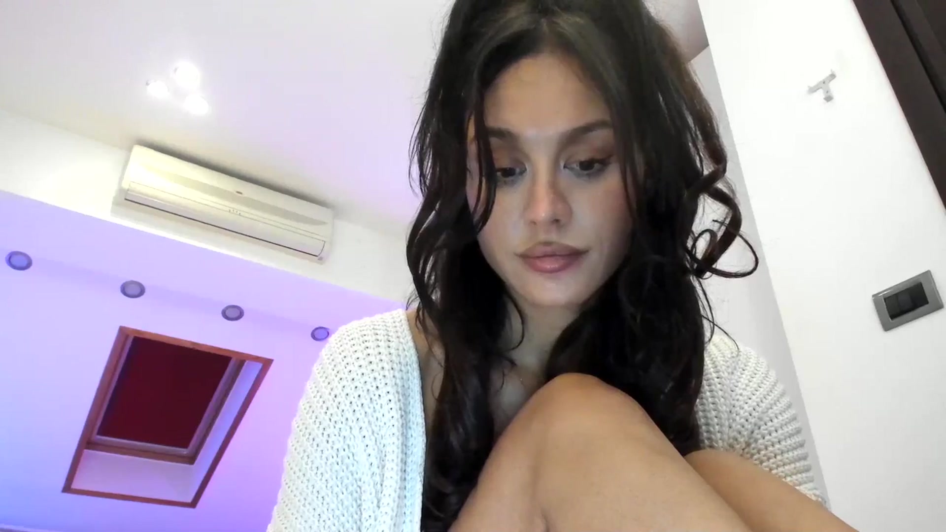 Gallery image thumbnail from AnyaThorne's myfreecams stream on, 06/23/2025, 07:38 image 16 of 20