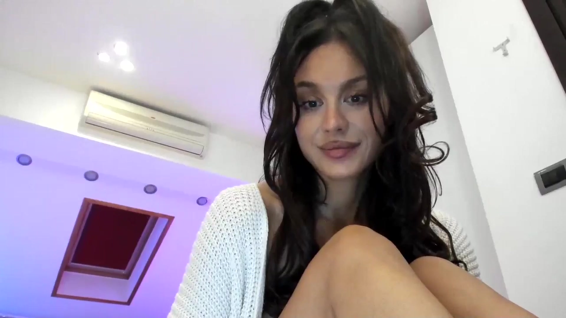 Gallery image thumbnail from AnyaThorne's myfreecams stream on, 06/23/2025, 07:38 image 18 of 20