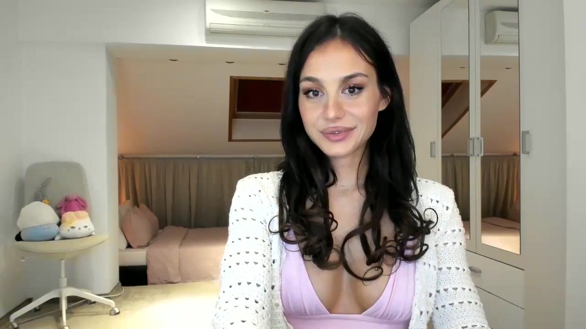Gallery image thumbnail from AnyaThorne's myfreecams stream on, 07/01/2025, 07:12 image 7 of 20