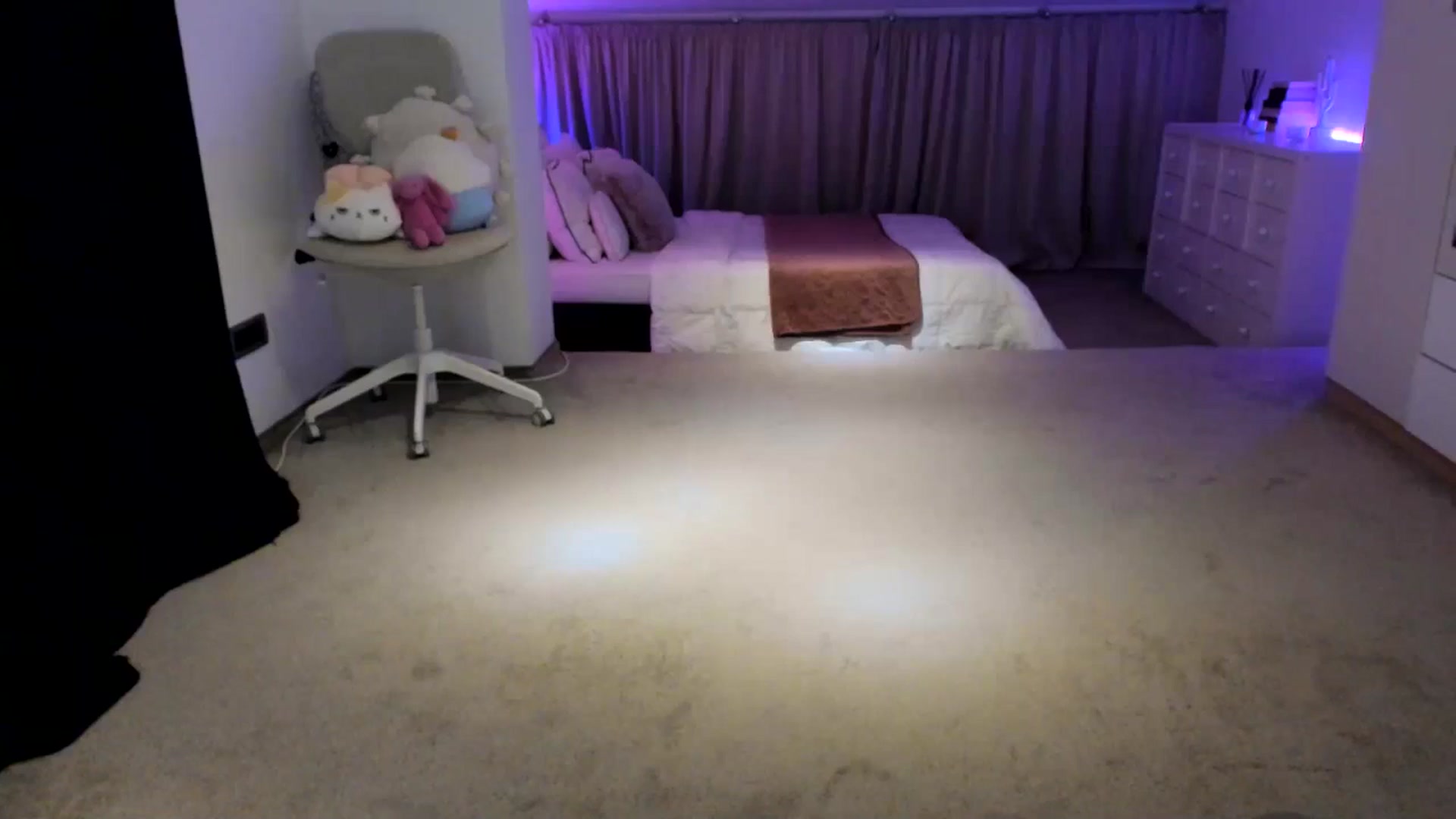 Gallery image thumbnail from AnyaThorne's myfreecams stream on, 08/28/2025, 01:42 image 13 of 20