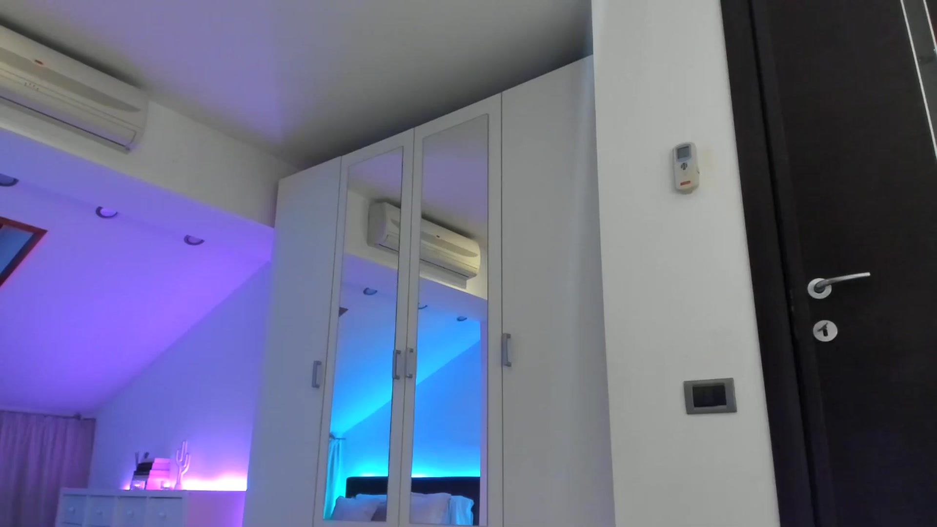 Gallery image thumbnail from AnyaThorne's myfreecams stream on, 10/29/2025, 03:55 image 19 of 20