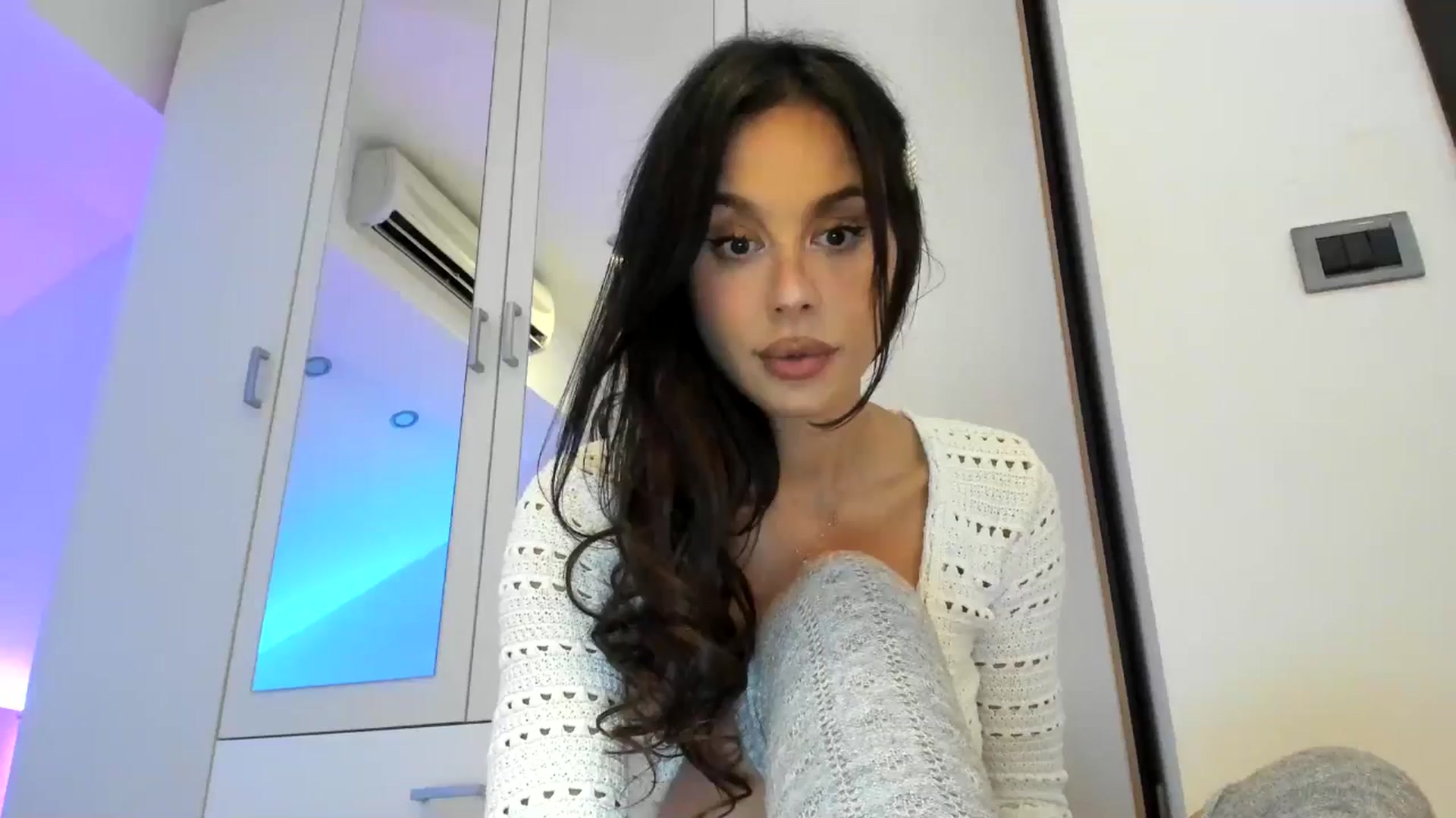 Gallery image thumbnail from AnyaThorne's myfreecams stream on, 10/29/2025, 05:14 image 1 of 20