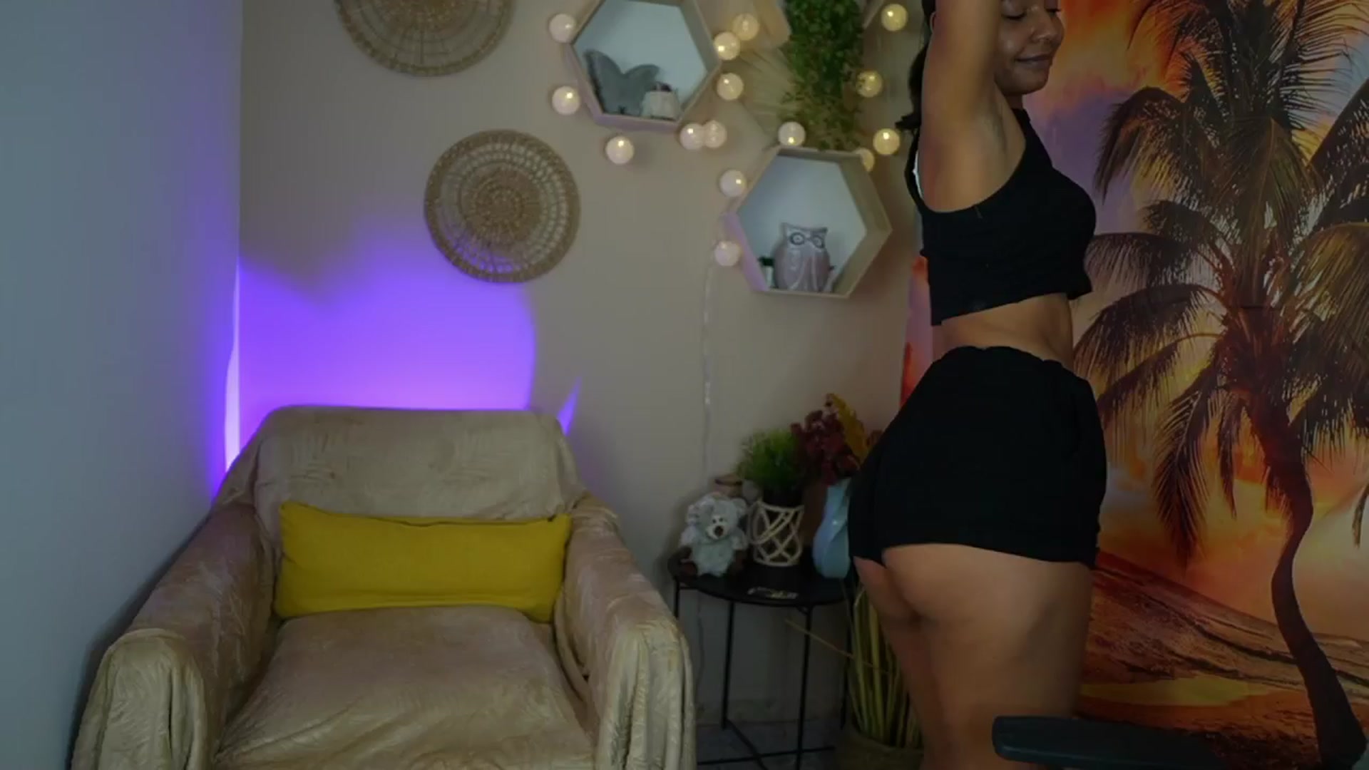 Gallery image thumbnail from Anya_Nice's myfreecams stream on, 11/14/2024, 20:57 image 4 of 20