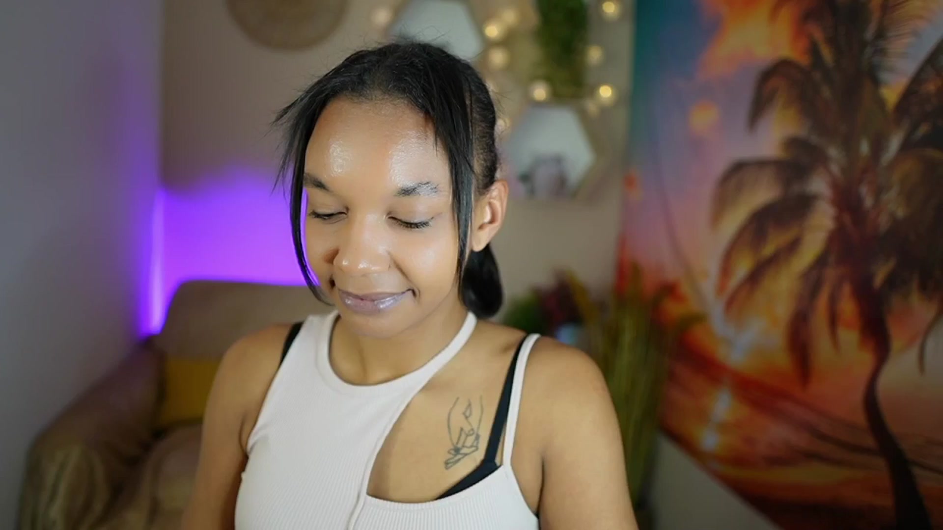 Gallery image thumbnail from Anya_Nice's myfreecams stream on, 11/21/2024, 21:01 image 14 of 20