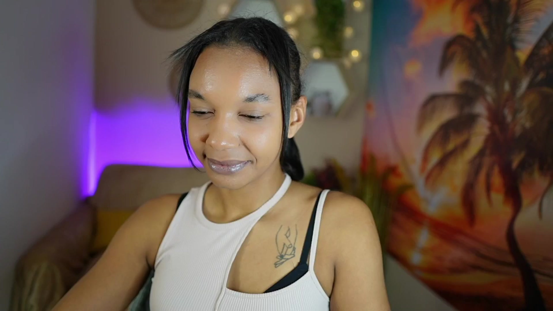Gallery image thumbnail from Anya_Nice's myfreecams stream on, 11/21/2024, 21:01 image 2 of 20