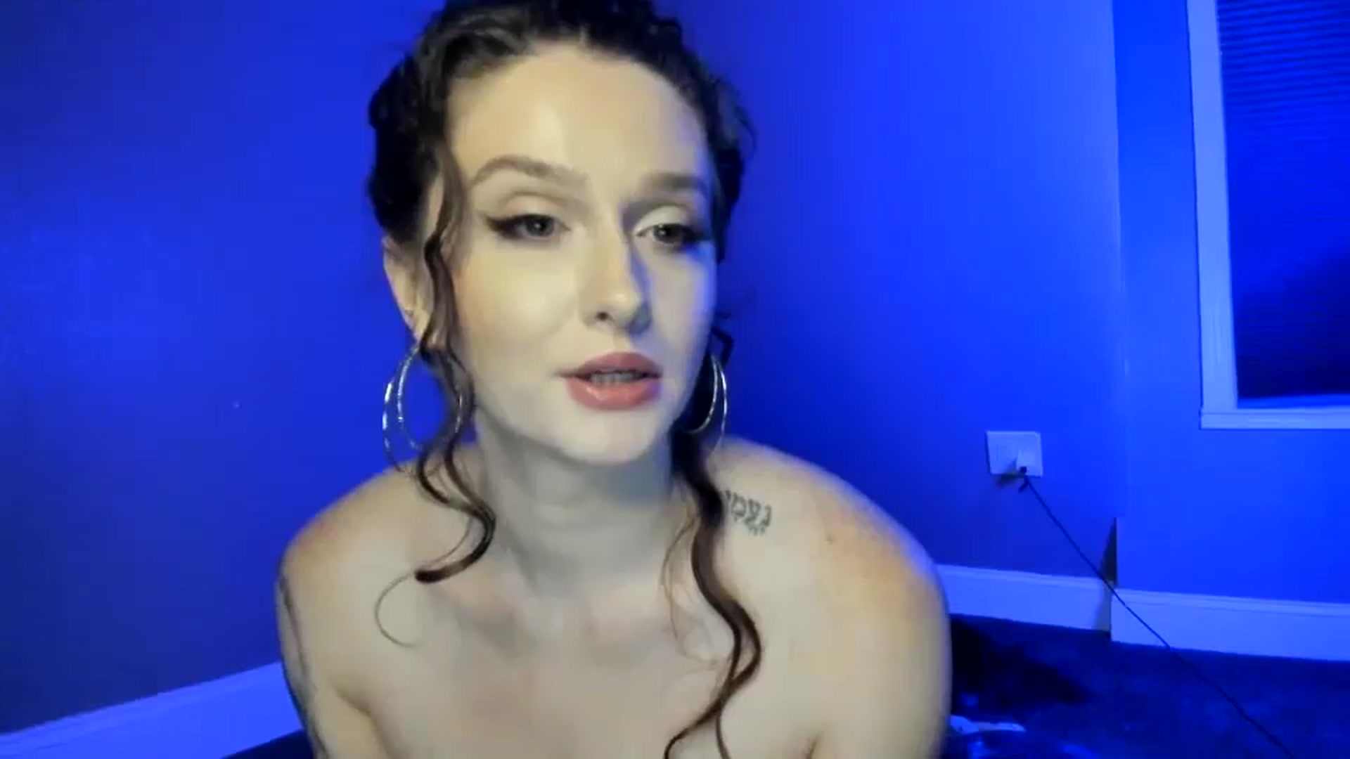 Gallery image thumbnail from Anyaa's myfreecams stream on, 01/01/2026, 11:56 image 6 of 20