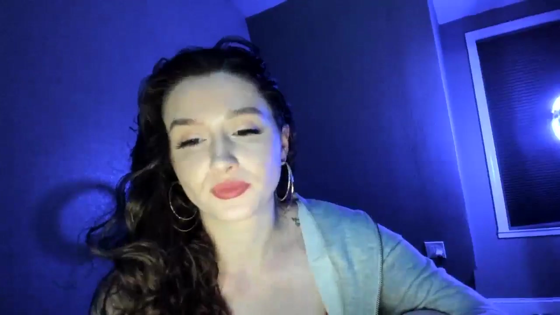Gallery image thumbnail from Anyaa's myfreecams stream on, 01/03/2026, 08:42 image 6 of 20
