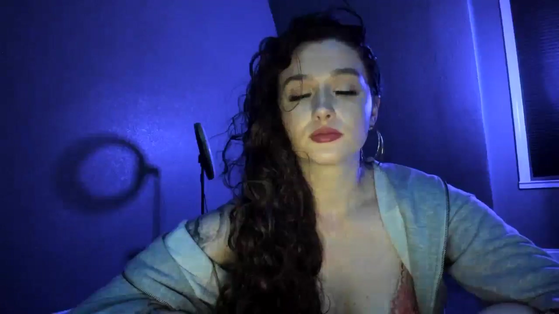 Gallery image thumbnail from Anyaa's myfreecams stream on, 01/03/2026, 08:42 image 17 of 20
