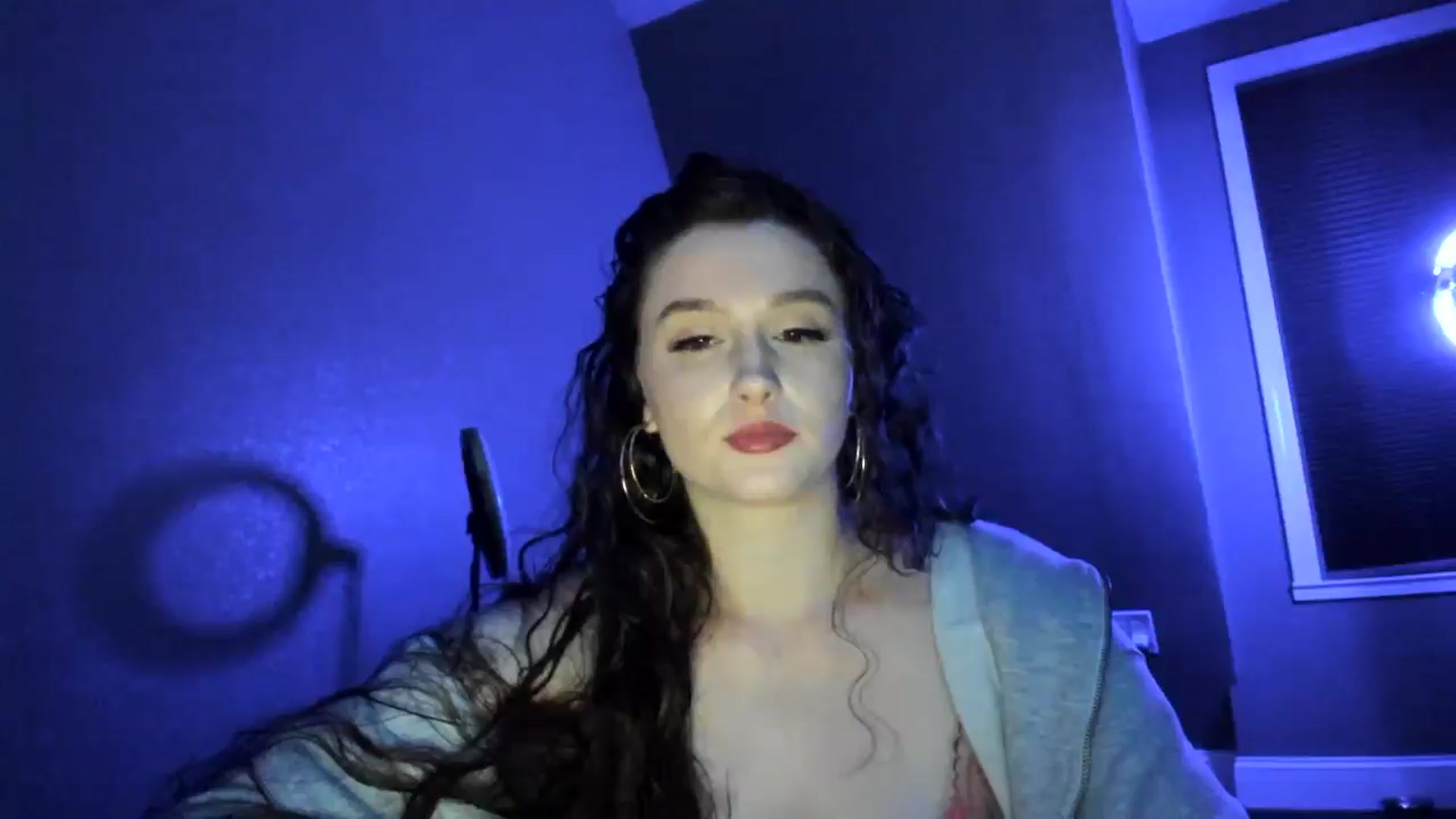 Gallery image thumbnail from Anyaa's myfreecams stream on, 01/03/2026, 08:42 image 3 of 20