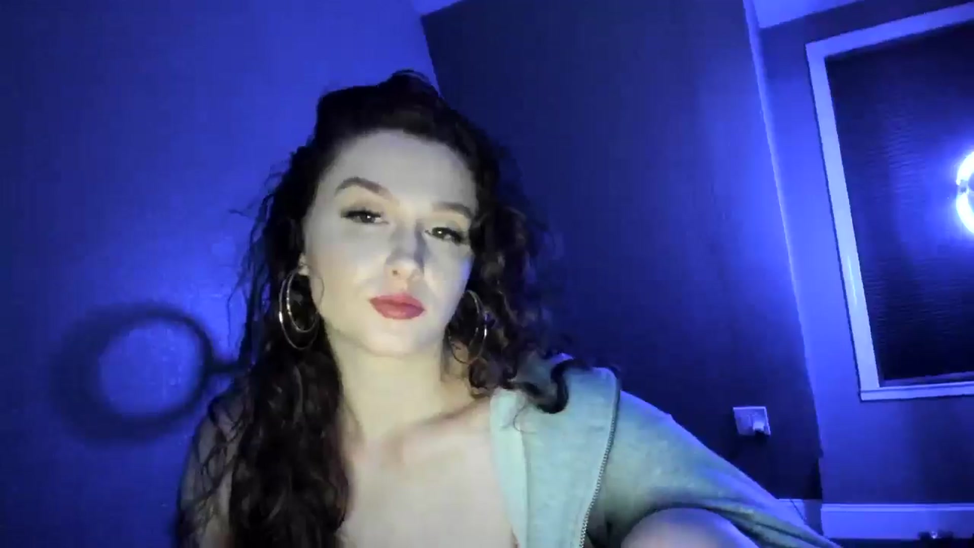 Gallery image thumbnail from Anyaa's myfreecams stream on, 01/03/2026, 08:42 image 11 of 20