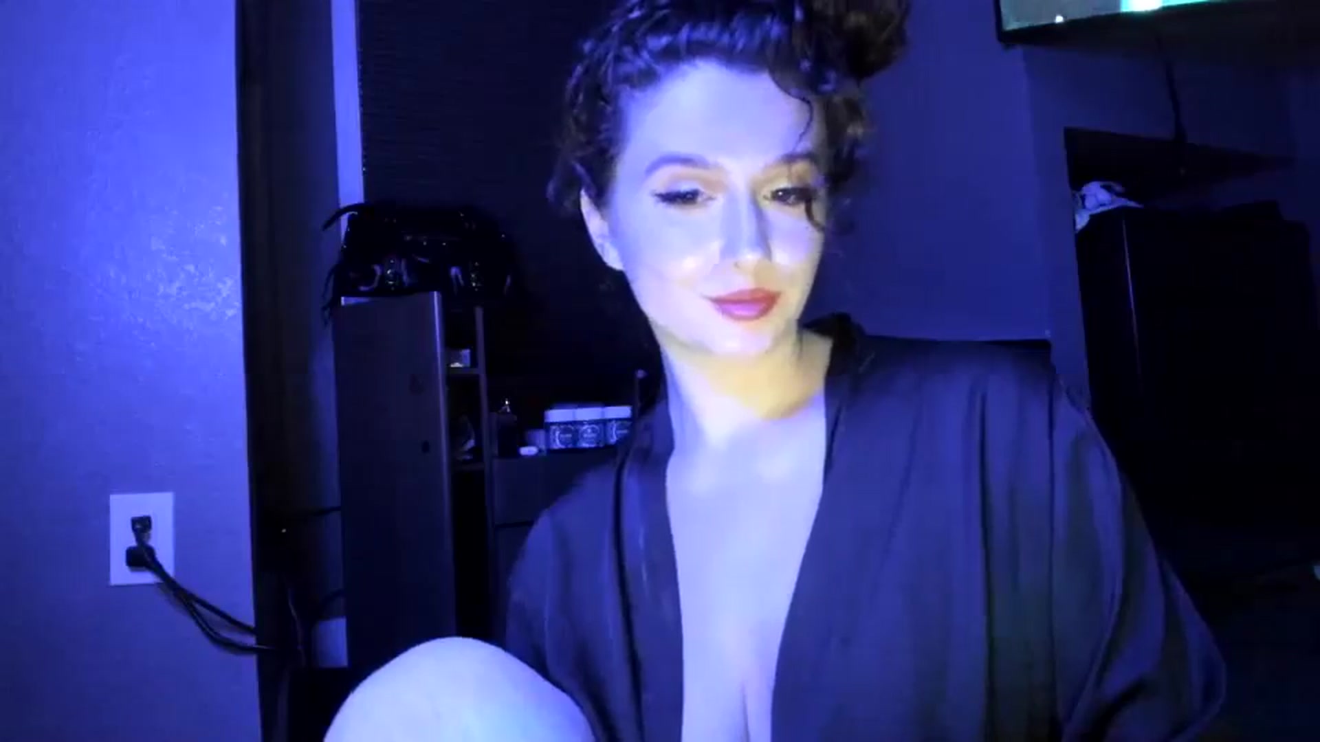 Gallery image thumbnail from Anyaa's myfreecams stream on, 02/01/2026, 10:21 image 10 of 20