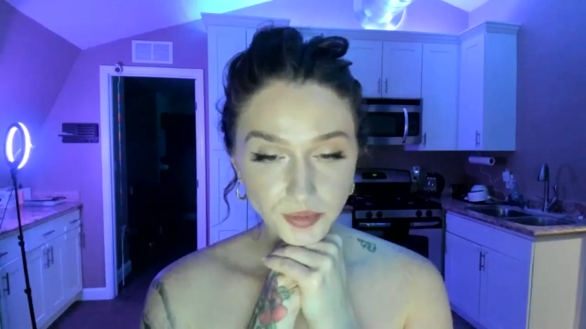 Gallery image thumbnail from Anyaa's myfreecams stream on, 03/01/2026, 11:06 image 13 of 20